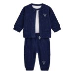 GUESS BABY SET JACQ ACT ΖΑΚΕΤΑ, ΚΟΡΜΑΚΙ ΚΑΙ ΠΑΝΤΕΛΟΝΙ